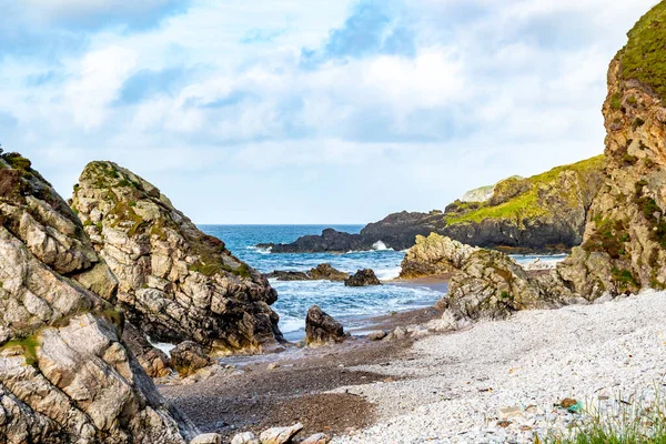 La bellissima costa di Maling Well, Inishowen - Contea di Donegal, Irlanda — Foto Stock