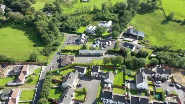 Vista aérea de Bruckless en el Condado de Donegal - Irlanda — Vídeo de stock