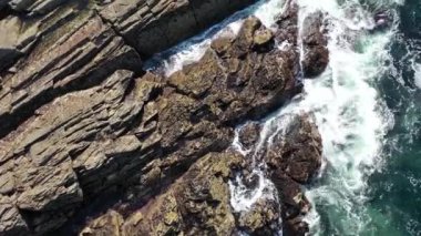 Donegal İlçesi 'ndeki Dawros kıyı şeridinin havadan görüntüsü - İrlanda