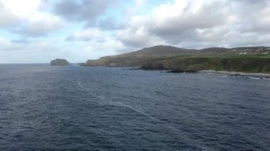 Maling Kuyusu 'nun güzel sahil manzarası, Inishowen - County Donegal, İrlanda