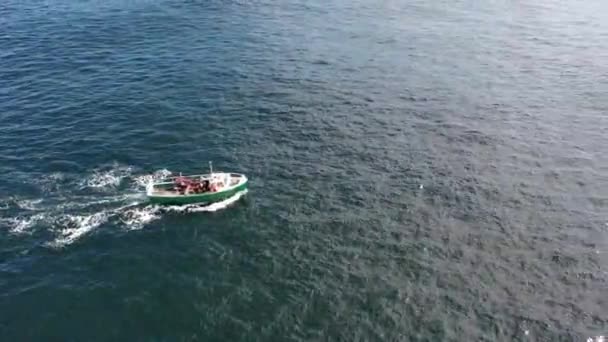 Bateau de pêche à Dawros dans le comté de Donegal - Irlande — Video