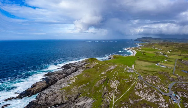 Vista aérea da costa de Malin Head, na Irlanda — Fotografia de Stock