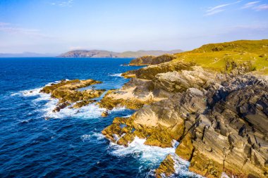 Donegal İlçesi Daros kıyı şeridinin havadan görüntüsü - İrlanda.