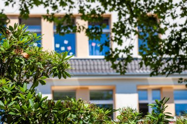 Coronavirus Covid-19 salgını sırasında okul pencereleri