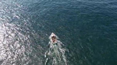 Donegal, İrlanda 'daki Dawros' ta balıkçı teknesi