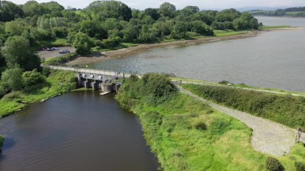 Antenn av Inch isalnd och delar av Wildfowl Reserve Looped Walk — Stockvideo