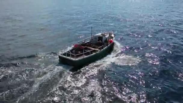 Bateau de pêche à Dawros dans le comté de Donegal - Irlande — Video