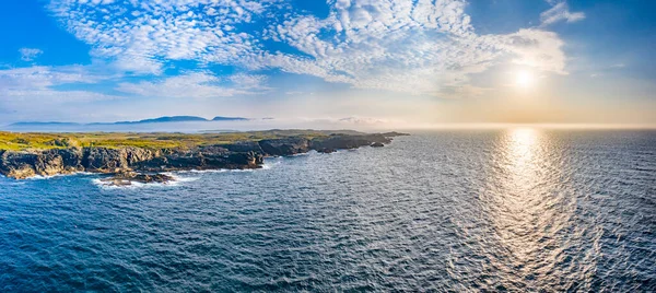 Vue aérienne du littoral de Daros dans le comté de Donegal - Irlande. — Photo