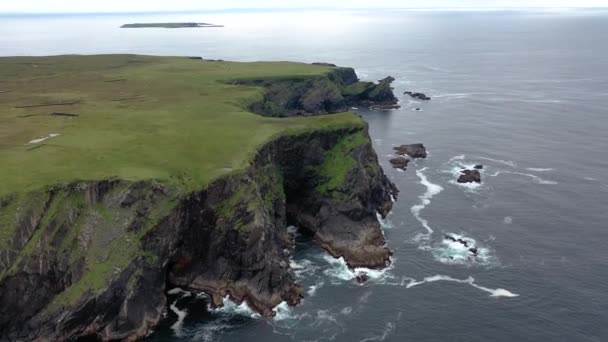 Glencolumbkille Donegal 'in inanılmaz kıyısı - İrlanda — Stok video