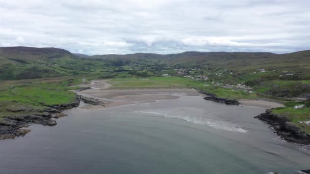 Glencolumbkille Donegal 'in inanılmaz kıyısı - İrlanda — Stok video