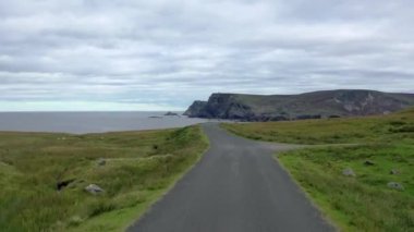 Glencolumbkille Donegal 'in inanılmaz kıyısı - İrlanda