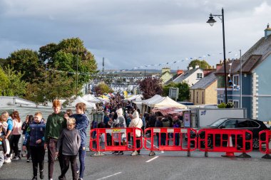 GLENTIES, COUNTY DONEGAL, IRELAND - 13 Eylül 2025: The Hasat Fuarı, Anayol 'da düzenlenen ücretsiz yıllık etkinliktir..
