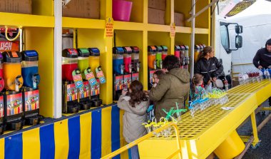 GLENTIES, COUNTY DONEGAL, IRELAND - 13 Eylül 2025: The Hasat Fuarı, Anayol 'da düzenlenen ücretsiz yıllık etkinliktir..