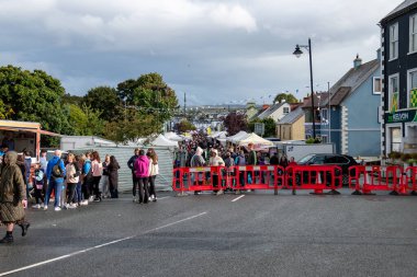 GLENTIES, COUNTY DONEGAL, IRELAND - 13 Eylül 2025: The Hasat Fuarı, Anayol 'da düzenlenen ücretsiz yıllık etkinliktir..