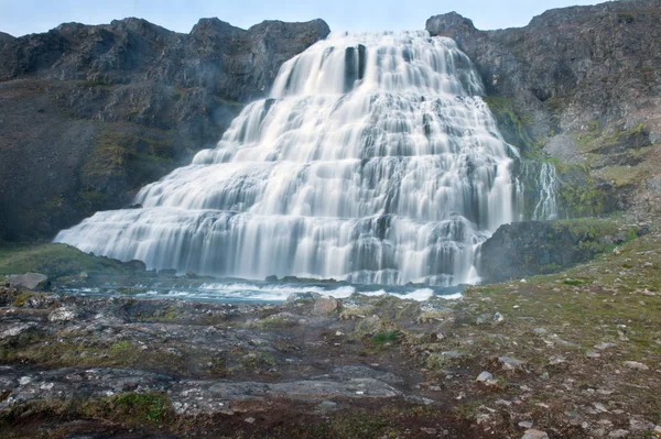Dynjandi 유명한 아이슬란드에서 하나입니다 그것은 실제로 사진에 폭포의 캐스케이드 — 스톡 사진