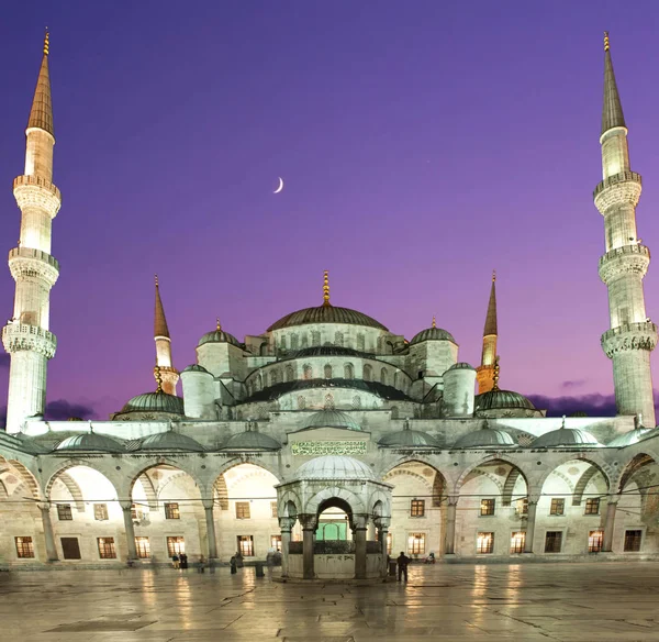 Mesquita Azul em Istambul à noite — Fotografia de Stock