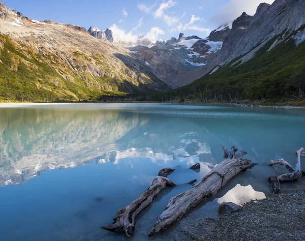 Laguna Esmeralda lago en Tierra del Fuego — Foto de Stock
