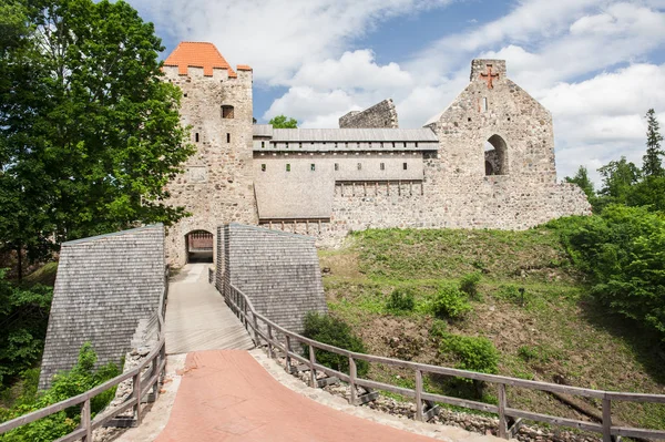 Castillo en Sigulda — Foto de Stock