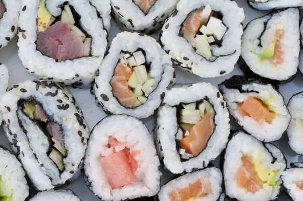 Detalii despre rulouri de sushi ona plate — Fotografie, imagine de stoc