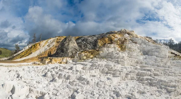 Terasz a Yellowstone Nemzeti Parkban — Stock Fotó