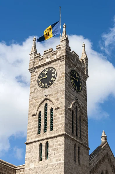 Часовая Башня Парламента Барбадосским Флагом Расположена Броад Стрит Бриджтауне Карибском — стоковое фото