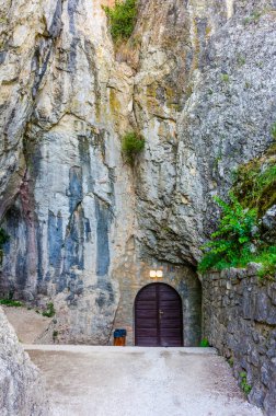 Aggtelek Ulusal Parkı 'na giriş, Kuzey Macaristan' da bilinen doğal mağaralar.