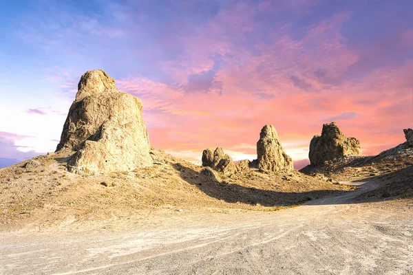 Trona Pinnacles Nerarly 500 Tufa Spirál Elrejtett Kaliforniában Desert National — Stock Fotó