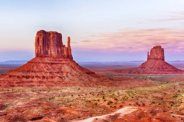 Belo Pôr Sol Sobre Oeste Leste Mitten Butte Monument Valley — Fotografia de Stock