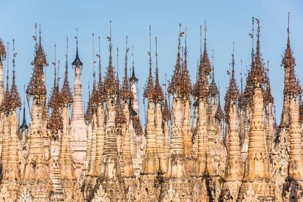 Какапагода Почти Красивые Каменные Ступы Спрятанные Отдаленном Районе Мьянмы Недалеко — стоковое фото