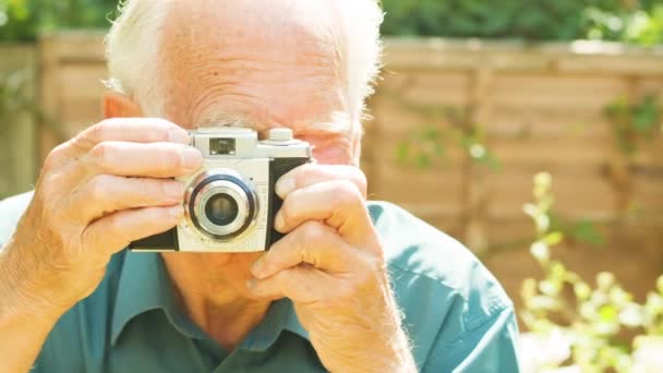 Portrait Active Senior Caucasian Man Taking Photos Old Film Camera — Stock Video