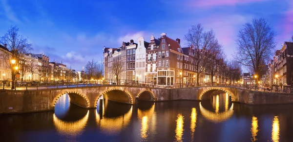 Keizersgracht Canal at dusk — Stock Photo, Image