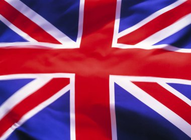 Union Jack bayrağı rüzgarda sallayarak