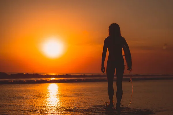 Back View Surfer Woman Surfboard Sea — Stock Photo, Image