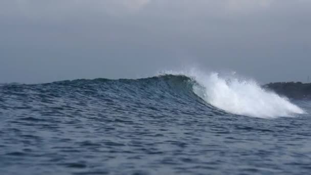Bali Indonesien Maj 2020 Ryska Och Asiatiska Surfare Rider Longboards — Stockvideo