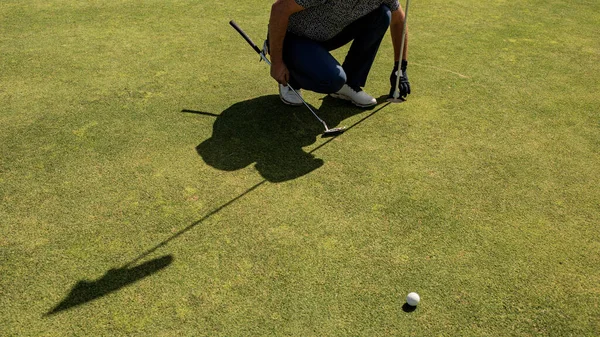 Seção Baixa Jogador Golfe Profissional Gramado Verde Bali Indonésia — Fotografia de Stock