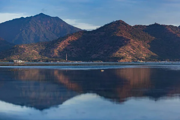 Bella Vista Naturale Della Costa Del Mare Delle Navi Acque — Foto Stock