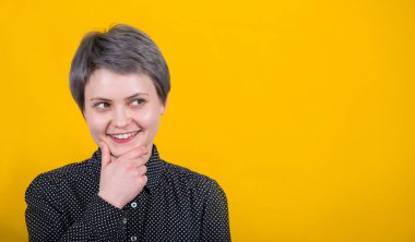 Rüya gibi genç kadın hipster