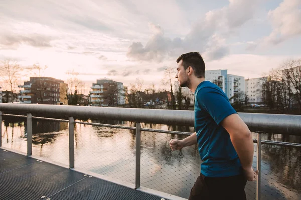 Kendini aşmak kavramı