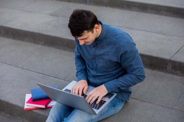 Eğitim ve çalışma konsepti