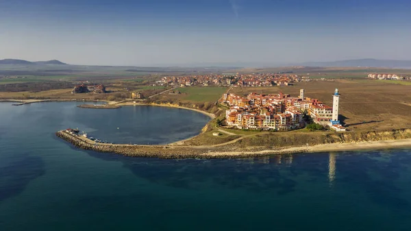 Bulgar Karadeniz kıyısında deniz resort Aheloy içine havadan görünümü