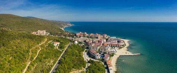 Bulgaristan'ın Karadeniz kıyısında deniz beldesi Elenite'ye insansız hava aracı görünümü