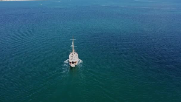 Деревянная Яхта Море — стоковое видео