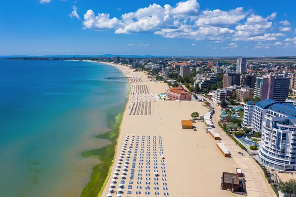 Bulgar Blak Denizi kıyısındaki Sunny Beach sahil beldesinin insansız hava aracı görüntüsü
