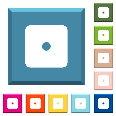 Domino bir beyaz simgeleri çeşitli moda renklerde ucu keskin kare düğmeleri