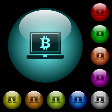 Bitcoin işareti simgeler siyah arka plan üzerinde renkli ışıklı küresel cam düğmeleri ile dizüstü bilgisayar. Siyah veya koyu şablonları için kullanılabilir