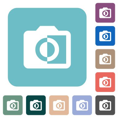 Renkli yuvarlak kare arkaplan üzerine tek renkli resimler beyaz düz simgeler