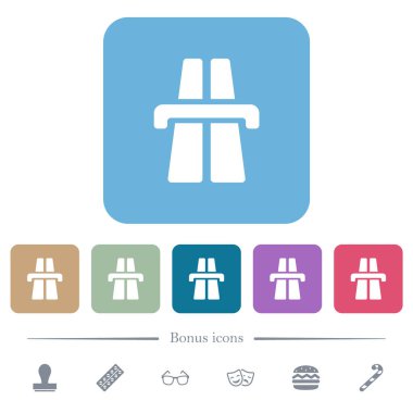 Renkli yuvarlak kare arkaplan üzerinde otoban beyazı simgeleri. 6 bonus simgesi dahil