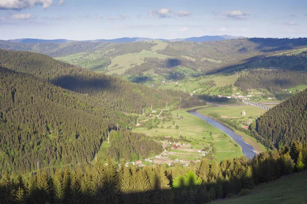 Paisagem Com Rio Bistrita Cenário Rural Roménia — Fotografia de Stock