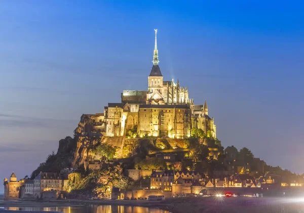 Castelo Famoso Saint Michel Com Reflexo Água França — Fotografia de Stock