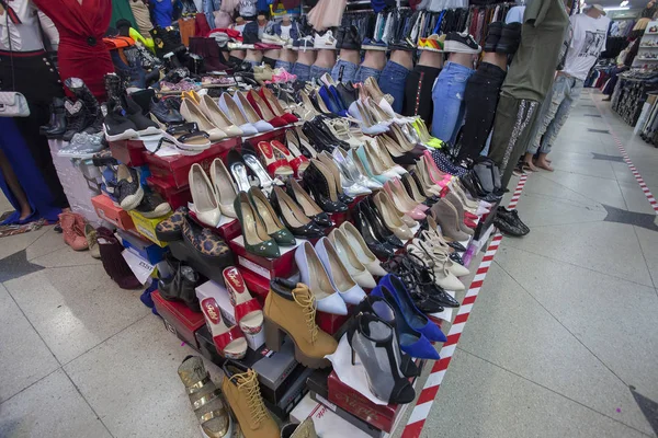 Piatra Neamt Romania July 2018 Interior Clothes Shoes Shop City — Stock Photo, Image